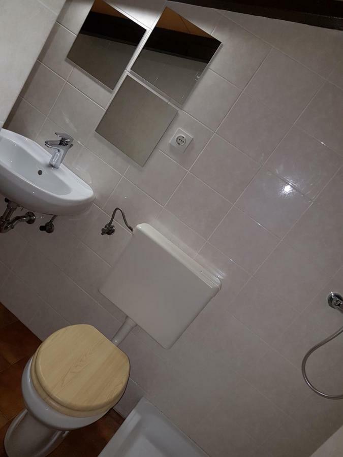 Apartment Slavi Віпава Екстер'єр фото
