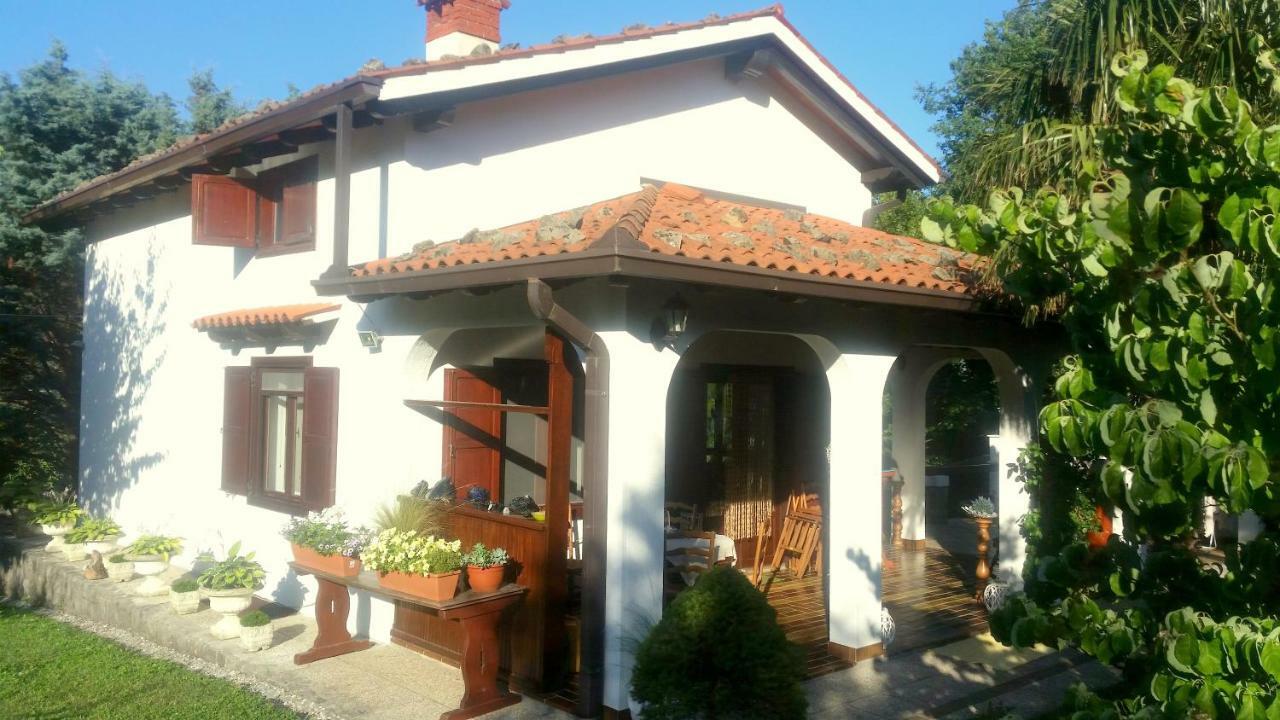 Apartment Slavi Віпава Екстер'єр фото