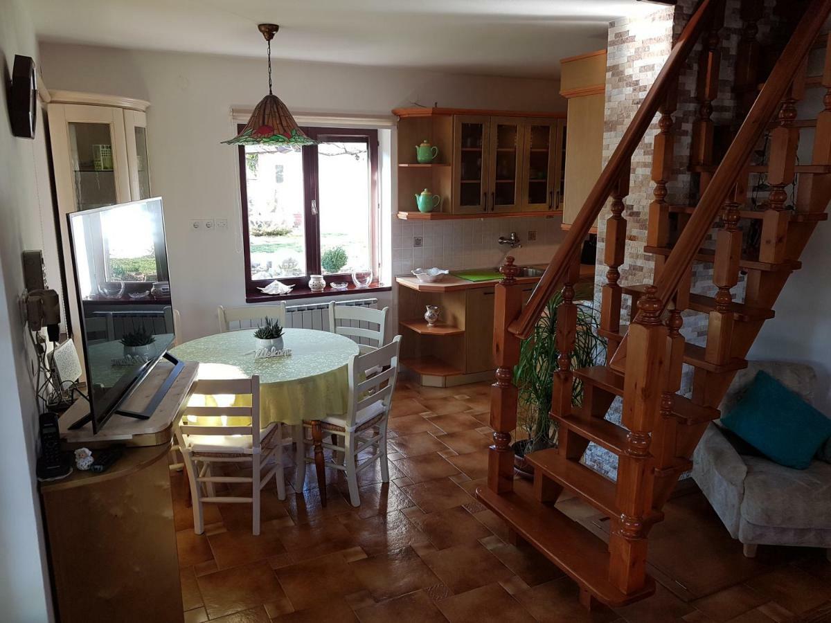 Apartment Slavi Віпава Екстер'єр фото